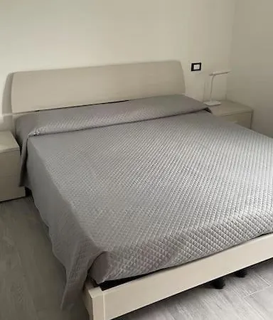 Ampio Bilocale Vicino Al Mare 博尔盖托桑托斯皮里托