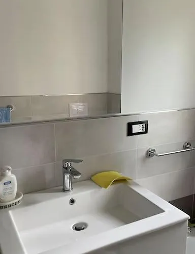 Ampio Bilocale Vicino Al Mare *