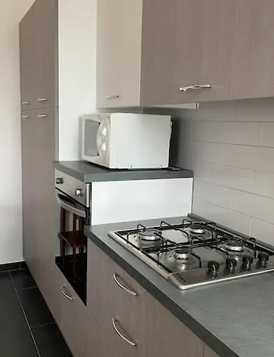 Lägenhet Ampio Bilocale Vicino Al Mare